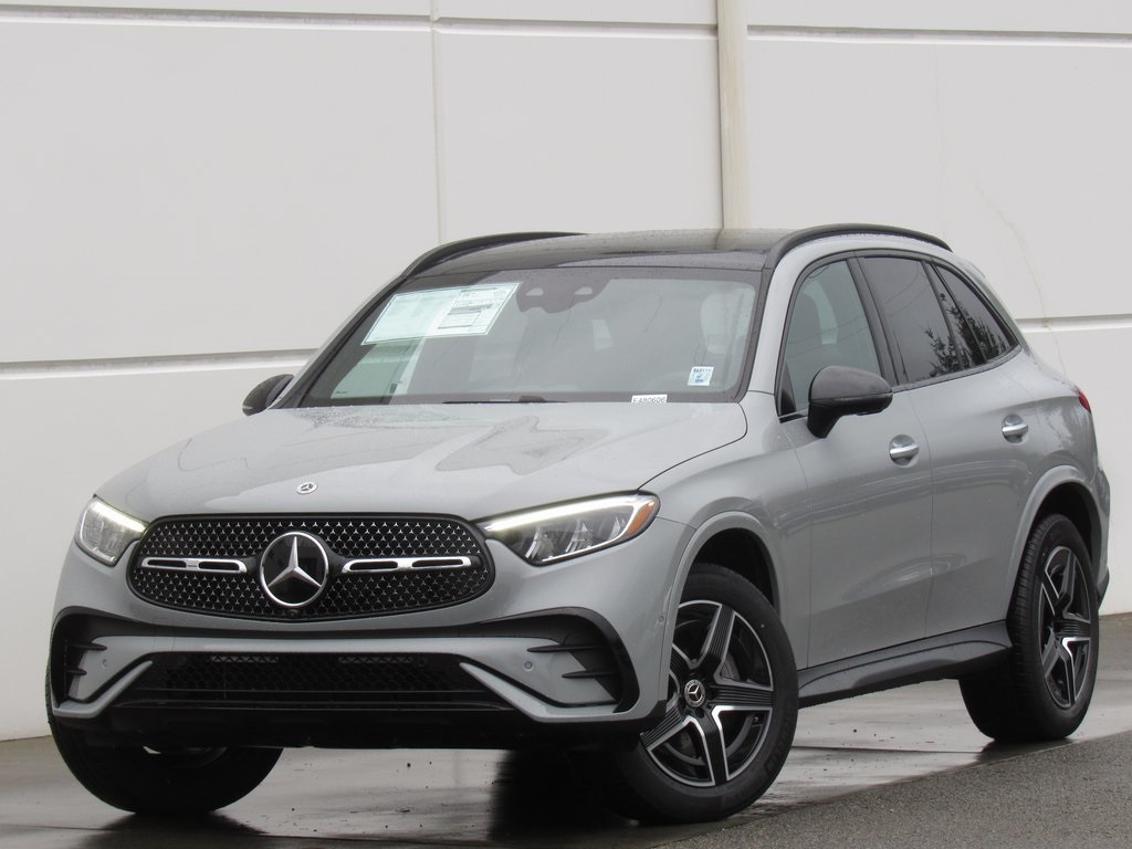 2026 Mercedes-Benz GLC Base's photo