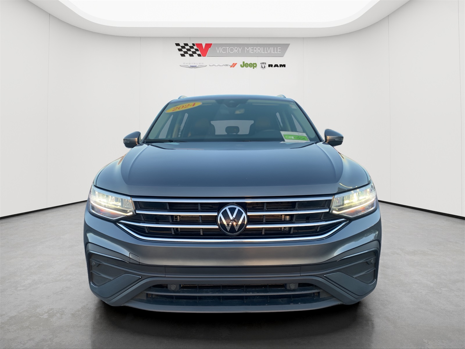 2024 Volkswagen Tiguan SE Wolfsburg Edition photo 8