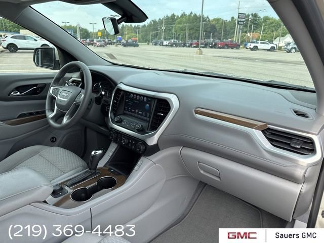 2017 Gmc Acadia SLE photo 29