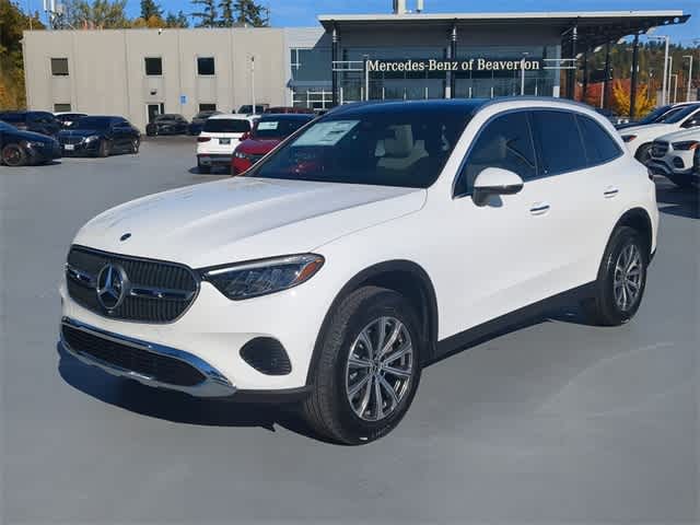 2026 Mercedes Benz GLC 300 4MATIC photo 4