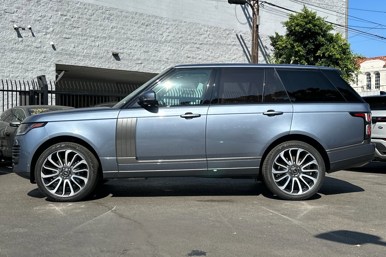 2021 Land Rover Range Rover HSE Westminster Edition photo 2