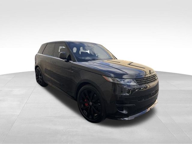 2025 Land Rover Range Rover Sport SE photo 3