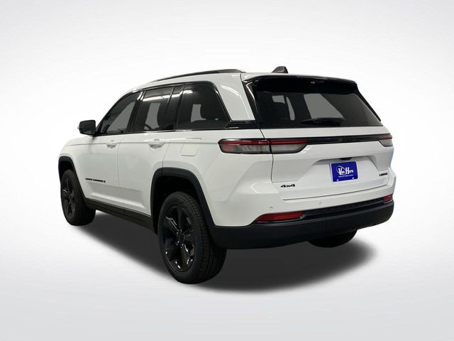 2025 Jeep Grand Cherokee Limited photo 2