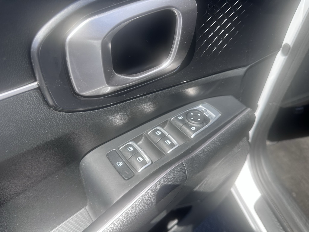 2021 Kia Sorento LX photo 3