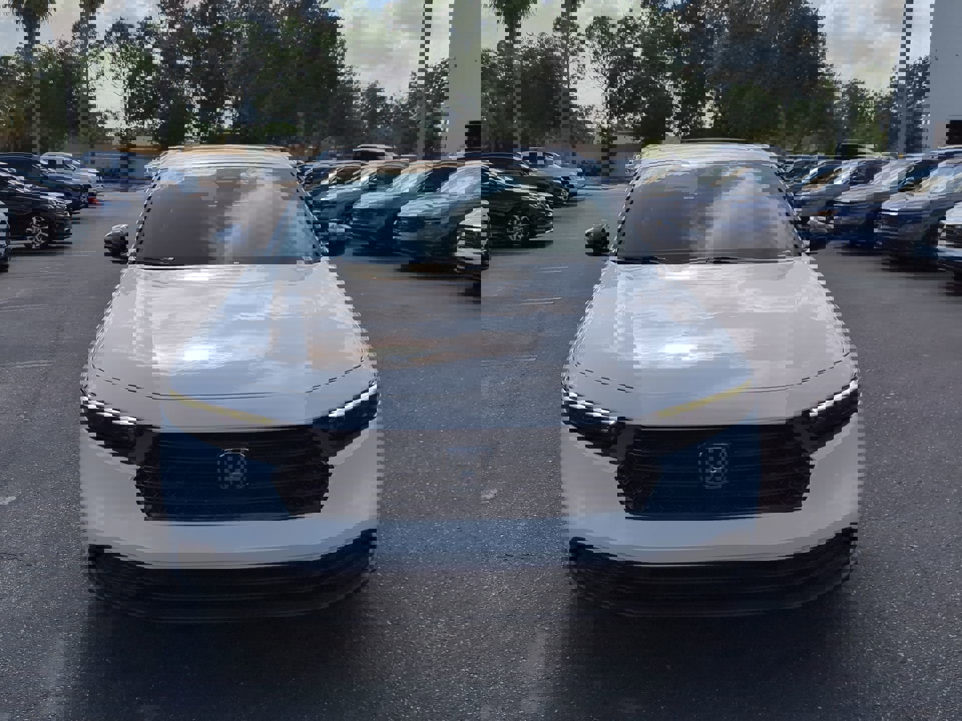 2025 Honda Accord Hybrid Sport photo 2