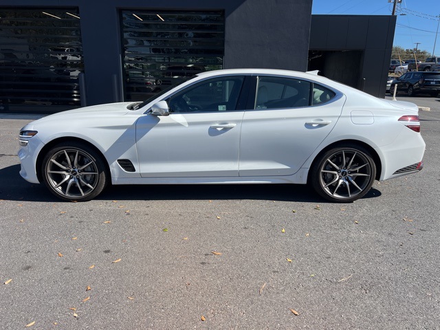 2025 Genesis G70 2.5T photo 2
