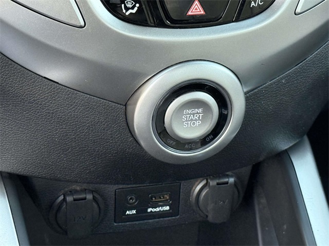 2012 Hyundai Veloster Base photo 18