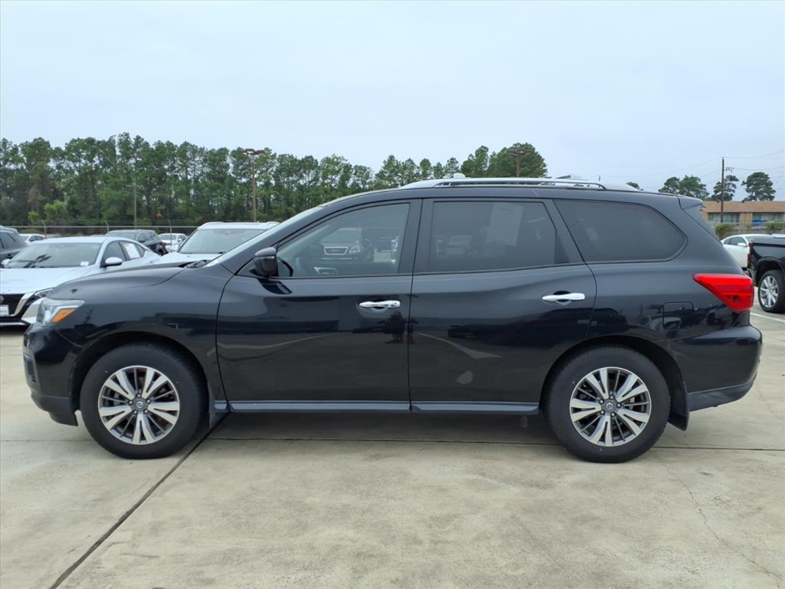2020 Nissan Pathfinder S Black at TX Auto Group