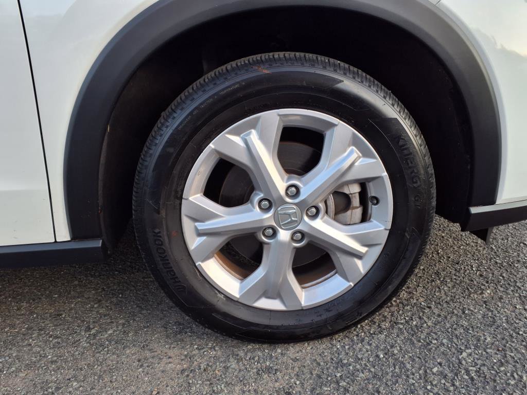 2023 Honda HR-V LX photo 13