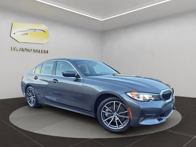 2020 BMW 3 Series 330i's photo