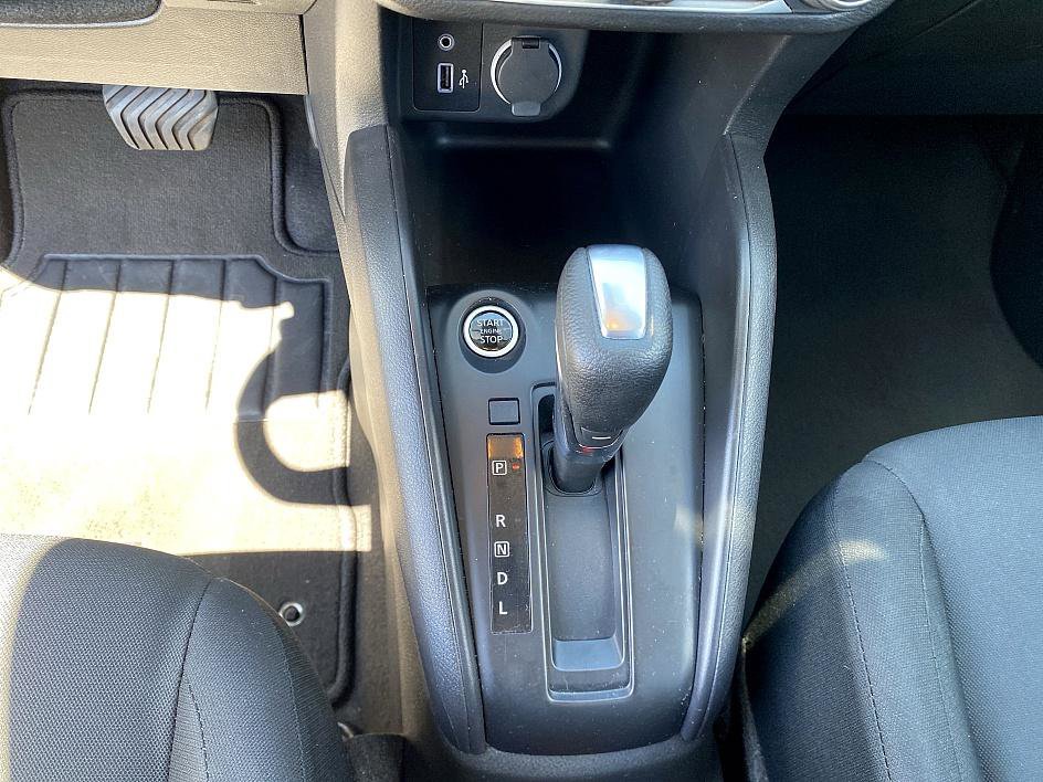 2023 Nissan Kicks S photo 11