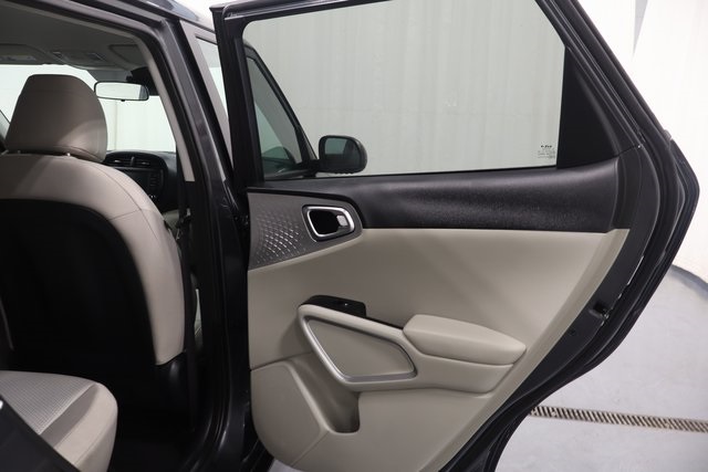 2025 Kia Soul LX photo 14