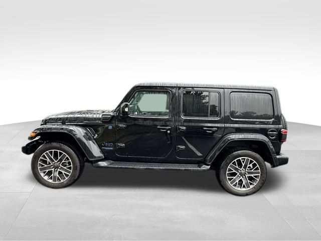 2022 Jeep Wrangler Unlimited Sahara 4xe photo 3