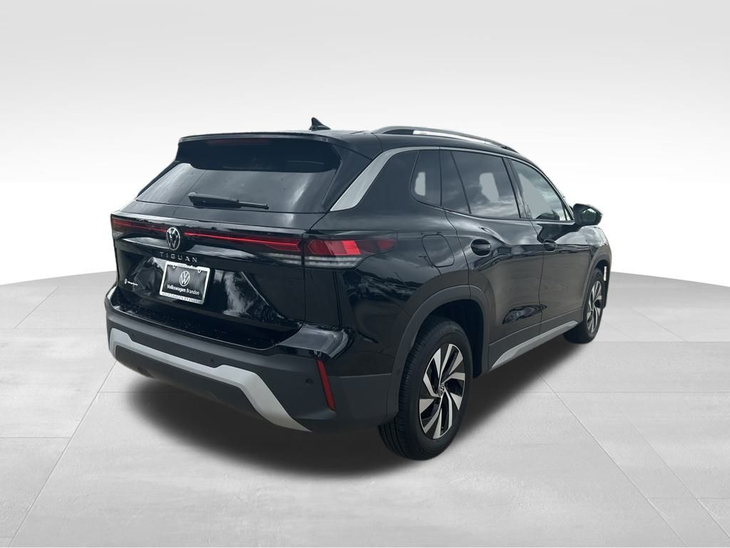 2025 Volkswagen Tiguan S photo 3