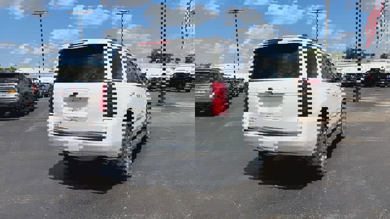 2017 Chevrolet Tahoe LT photo 8