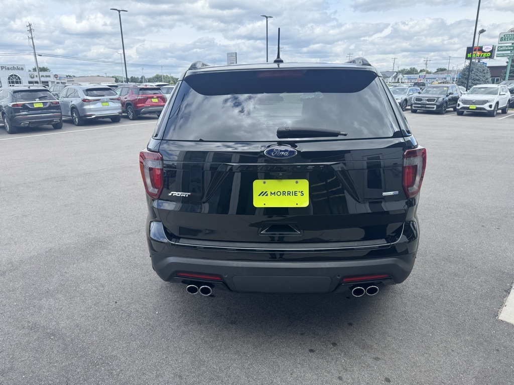 2018 Ford Explorer Sport photo 3