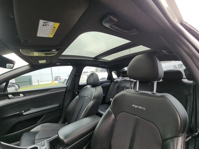 2021 Kia K5 GT-Line photo 19