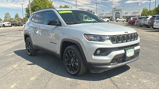 2025 Jeep Compass Latitude's photo