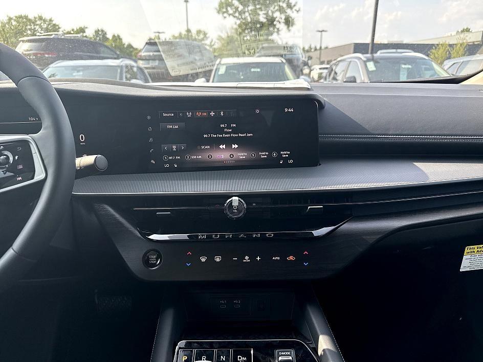 2025 Nissan Murano SV photo 19