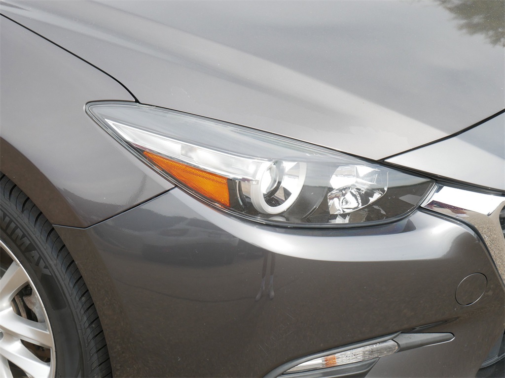 2018 Mazda Mazda3 Sport photo 9