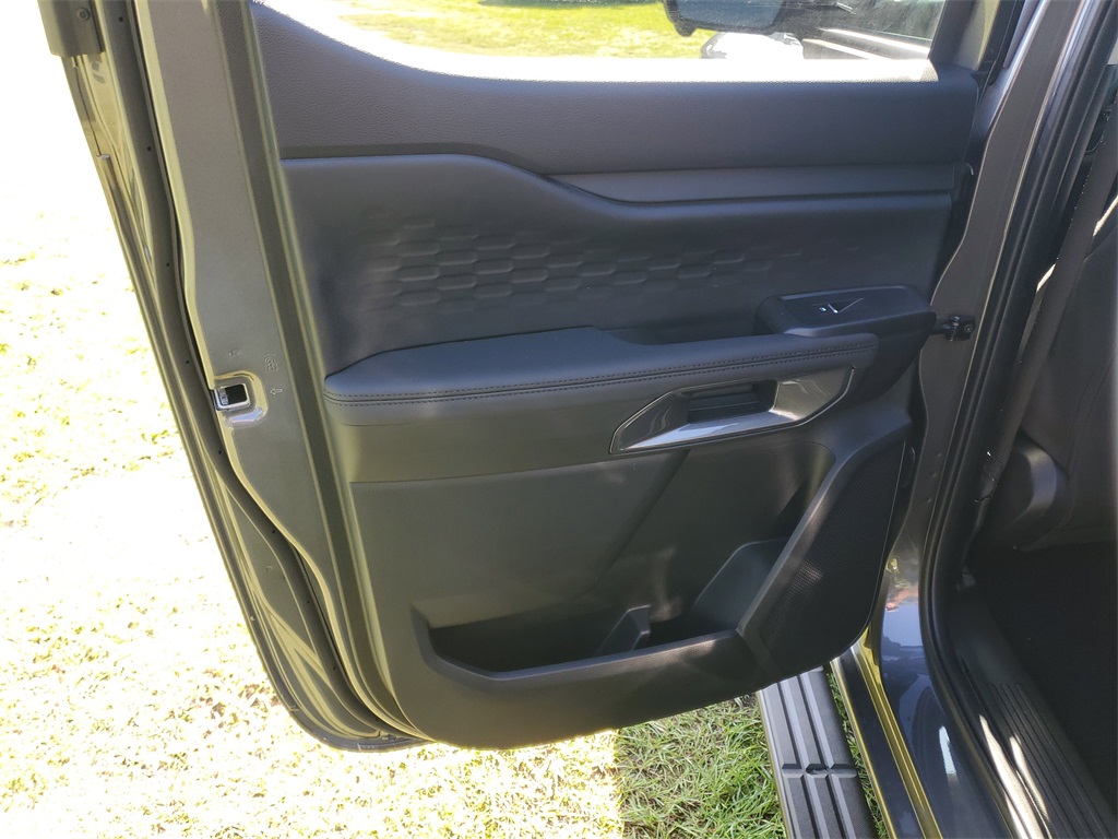 2025 Ford Ranger XLT photo 23