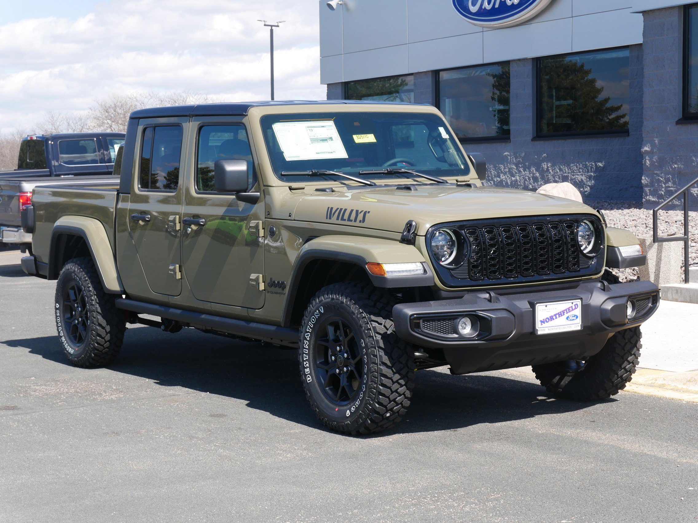 2025 Jeep Gladiator Willys photo 2