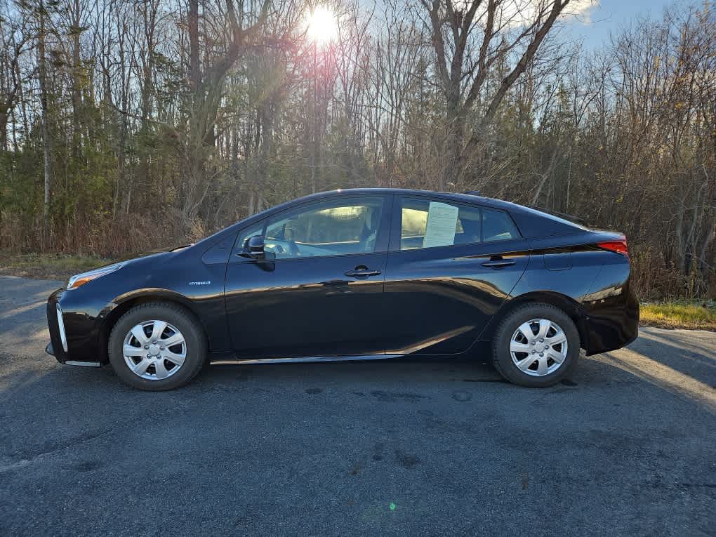 2020 Toyota Prius XLE photo 3