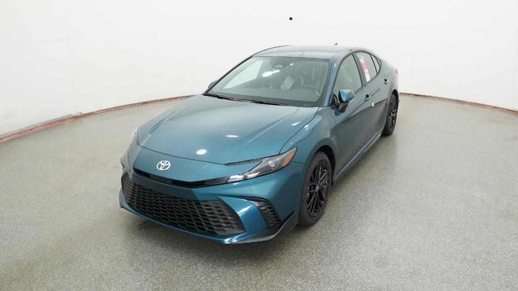 2025 Toyota Camry SE photo 4