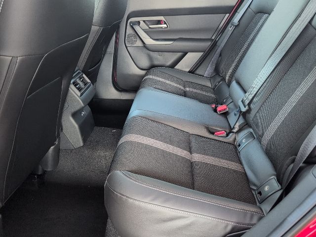 2025 Mazda CX-50 2.5 Select photo 11