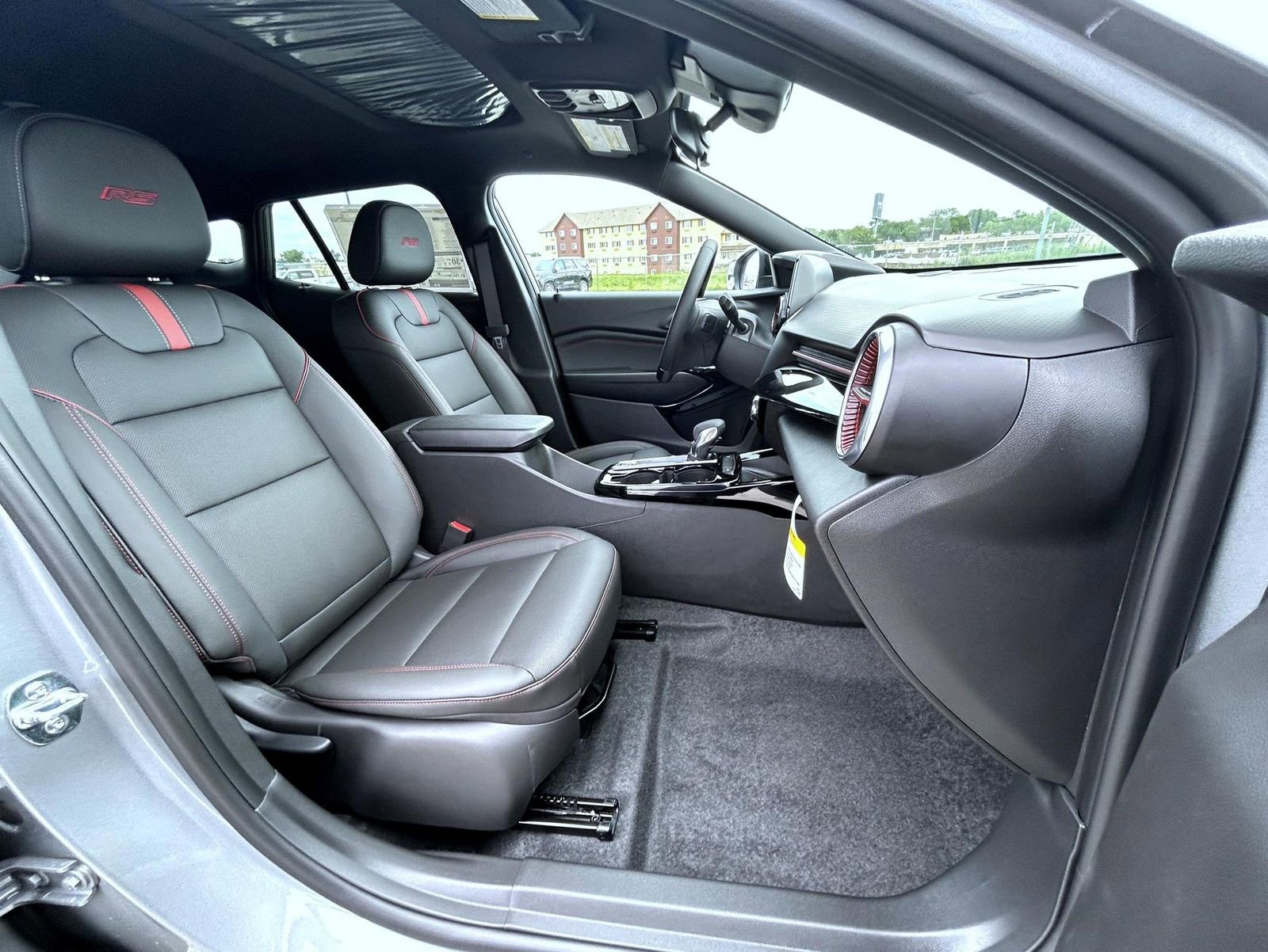 2025 Chevrolet Trax photo 15