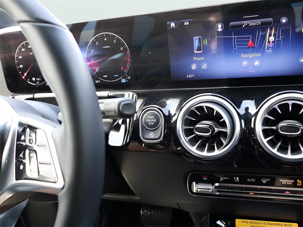 2025 Mercedes Benz GLA 250 4MATIC photo 28
