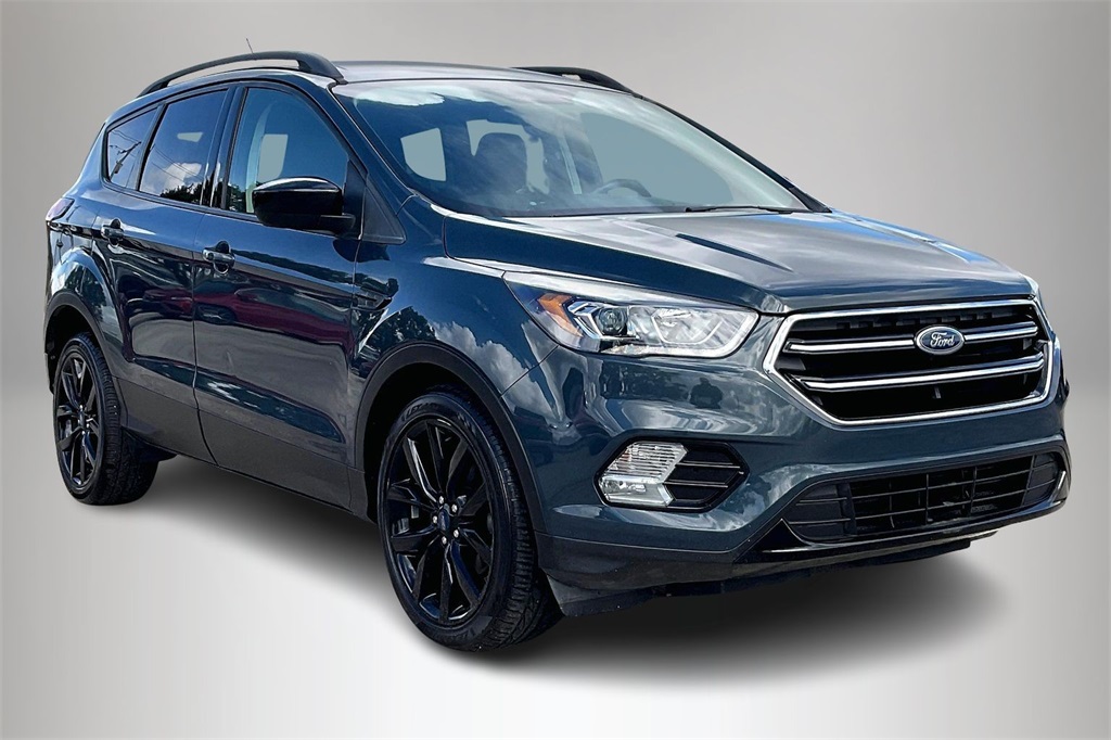 2019 Ford Escape SE's photo