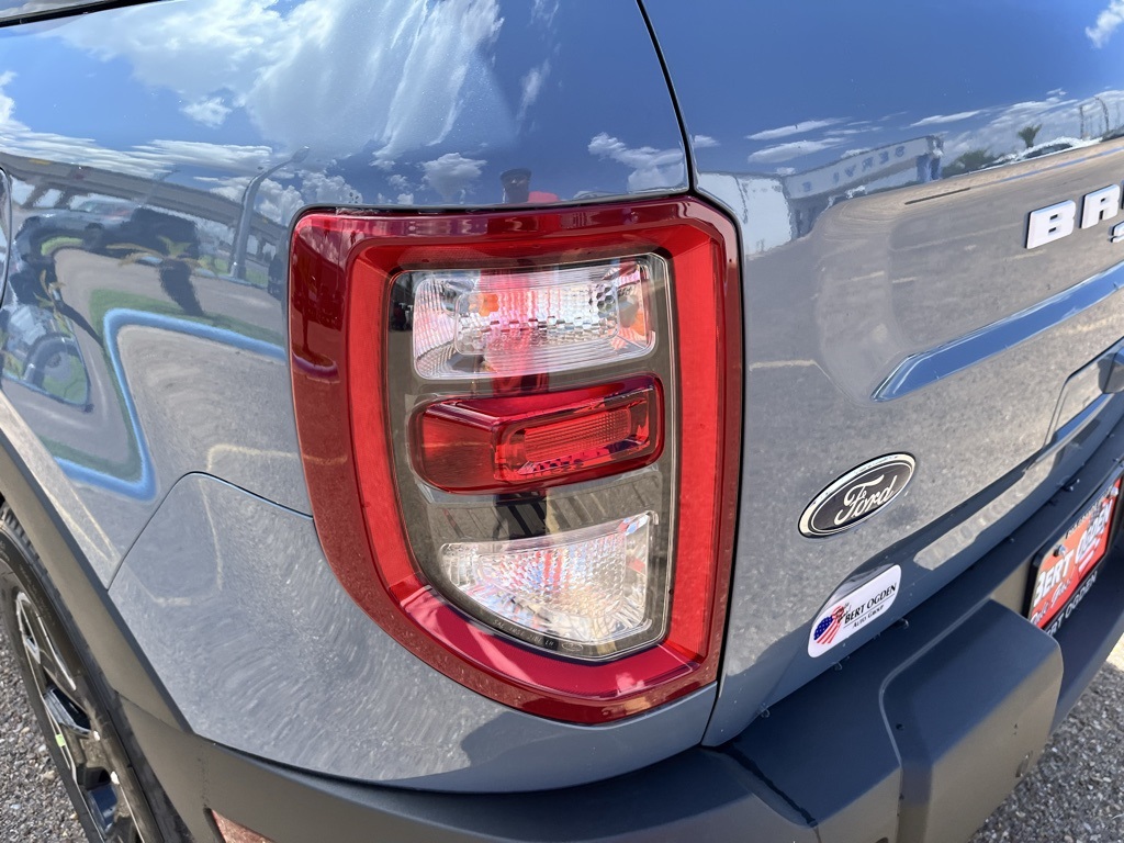 2025 Ford Bronco Sport Outer Banks photo 7