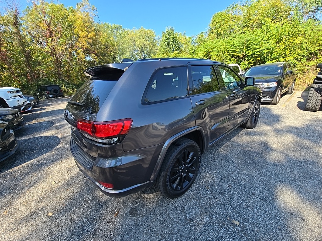 2019 Jeep Grand Cherokee Altitude photo 7