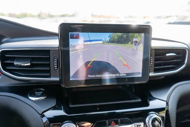 2022 Ford Explorer ST photo 16