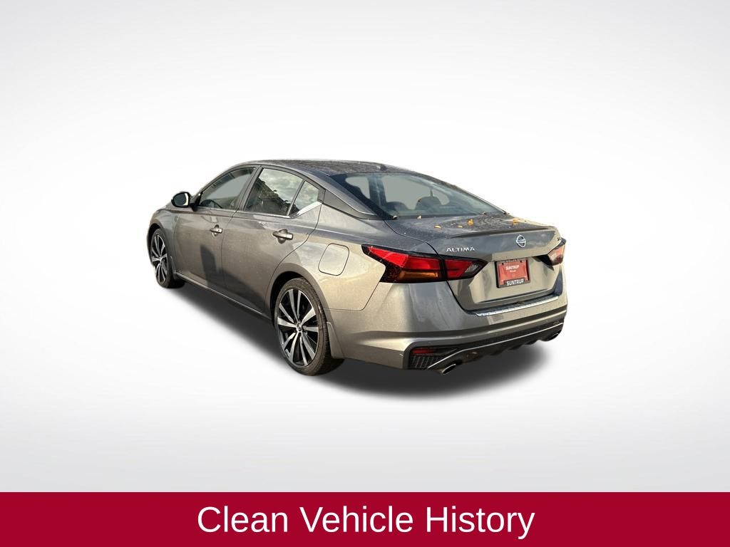 2021 Nissan Altima 2.5 SR photo 3