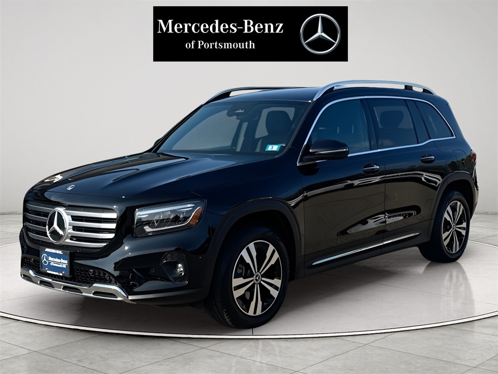 2025 Mercedes-Benz GLB Base's photo
