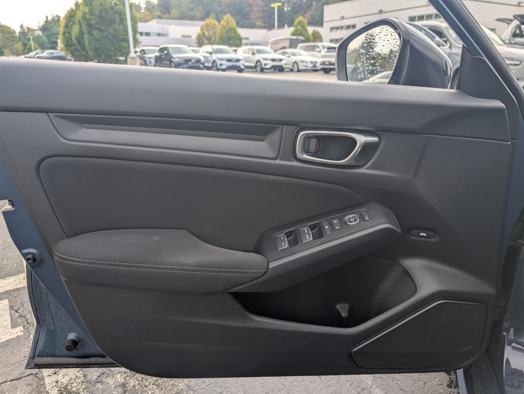 2025 Honda Civic Sport photo 6