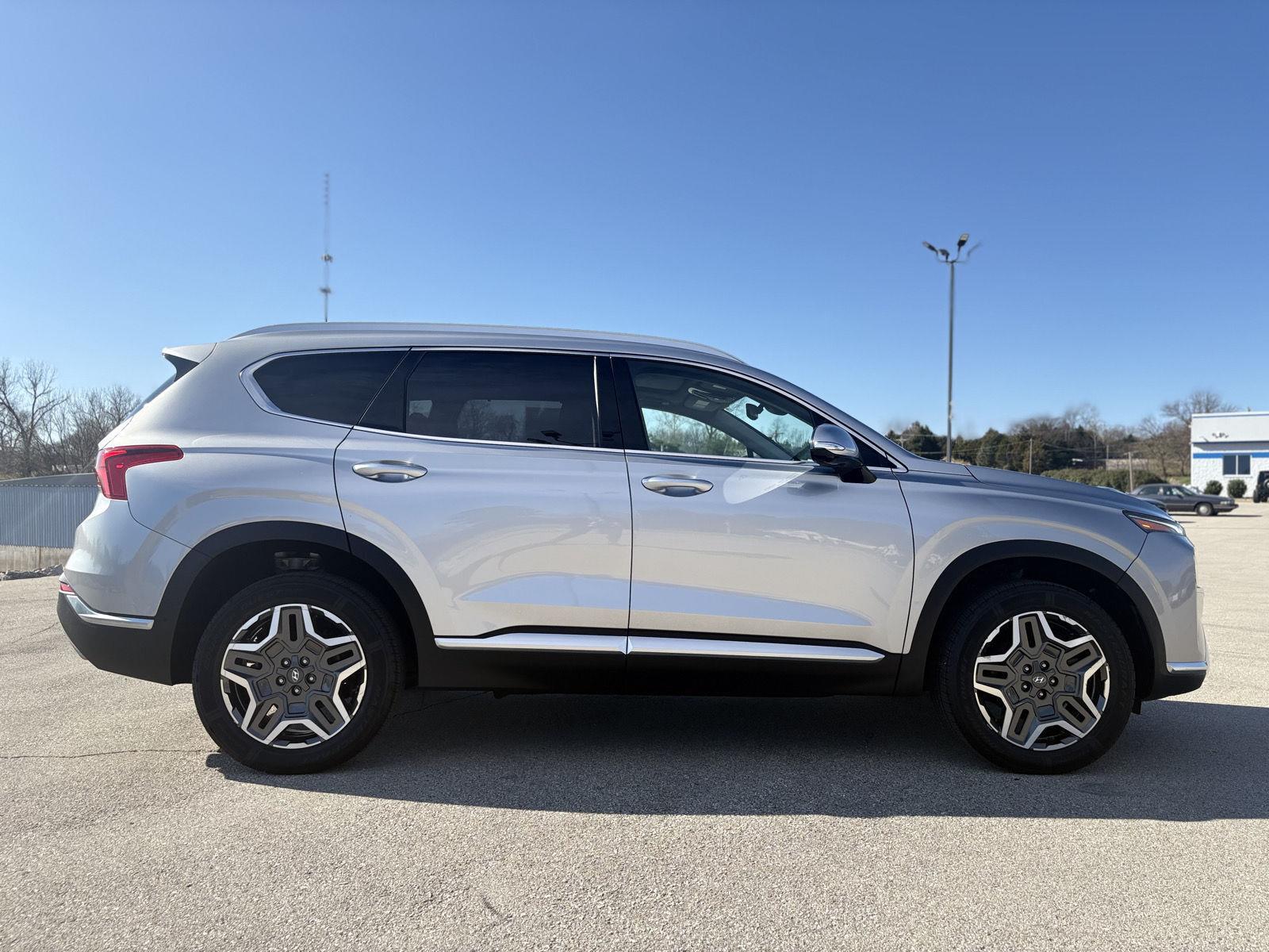 2023 Hyundai Santa Fe Limited photo 4