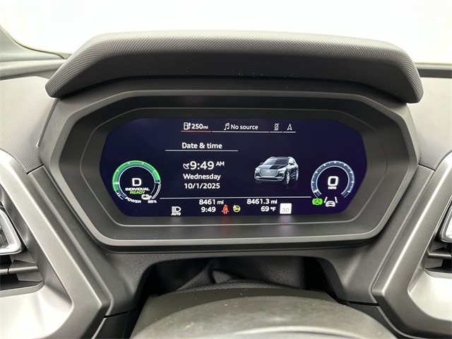 2024 Audi Q4 E-tron Premium Plus photo 7