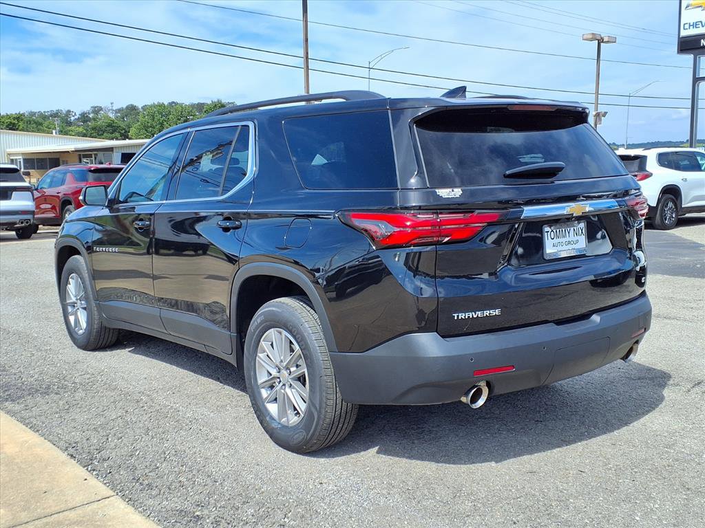 2022 Chevrolet Traverse Cloth photo 2