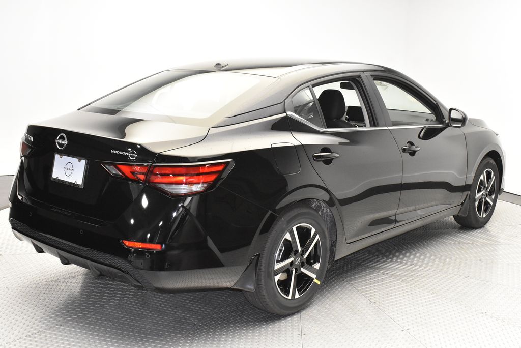 2025 Nissan Sentra SV photo 4