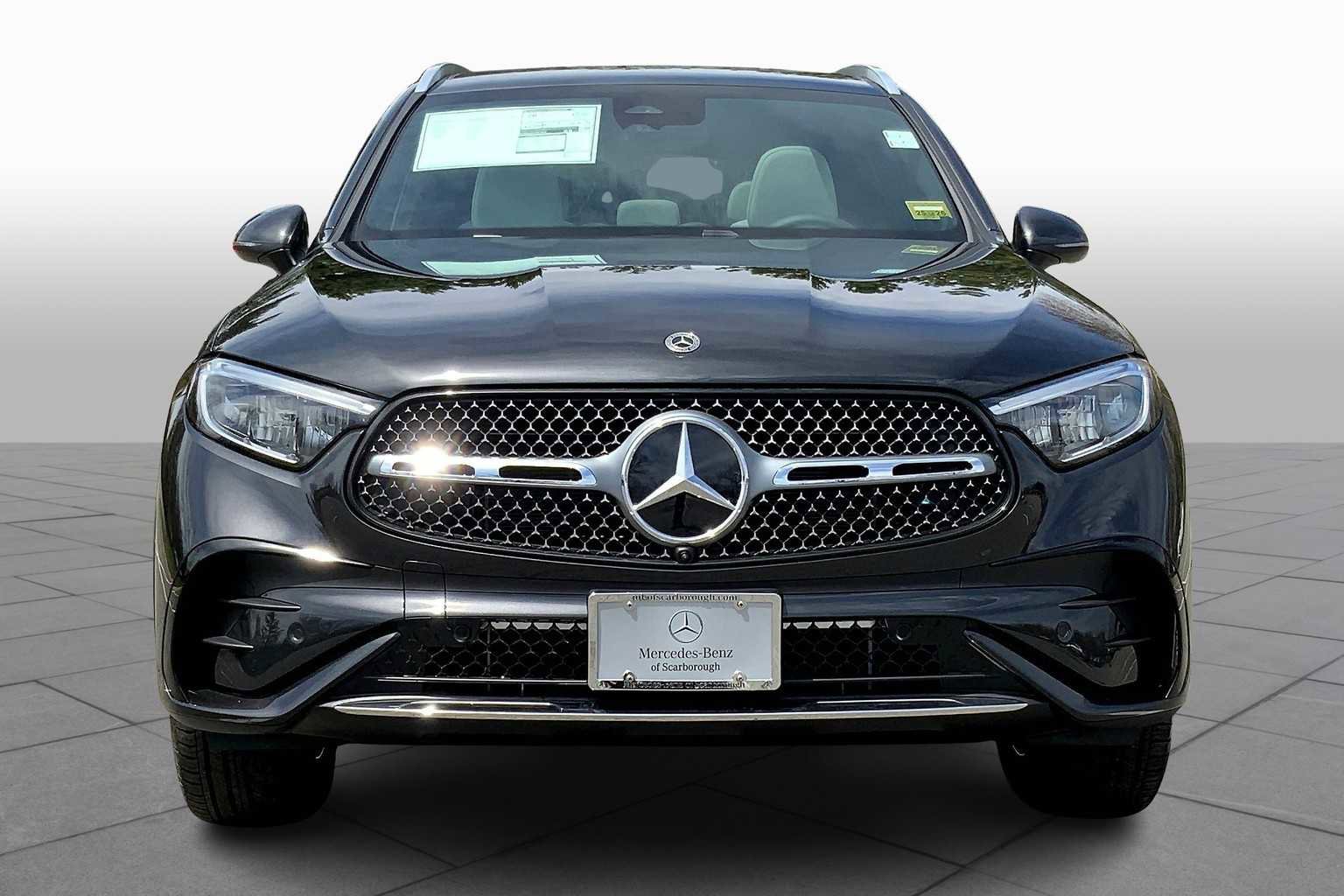 2025 Mercedes Benz GLC 300 4MATIC photo 3