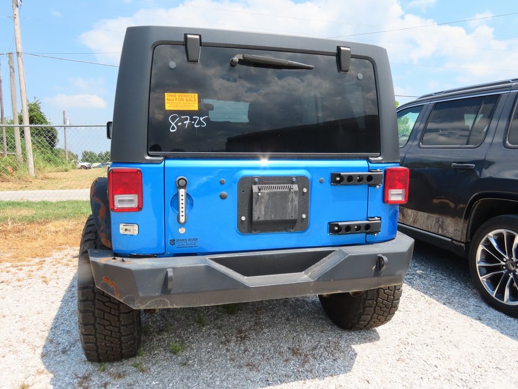 2014 Jeep Wrangler Unlimited Freedom photo 14