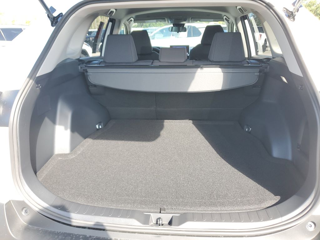 2025 Toyota RAV4 Hybrid LE photo 18