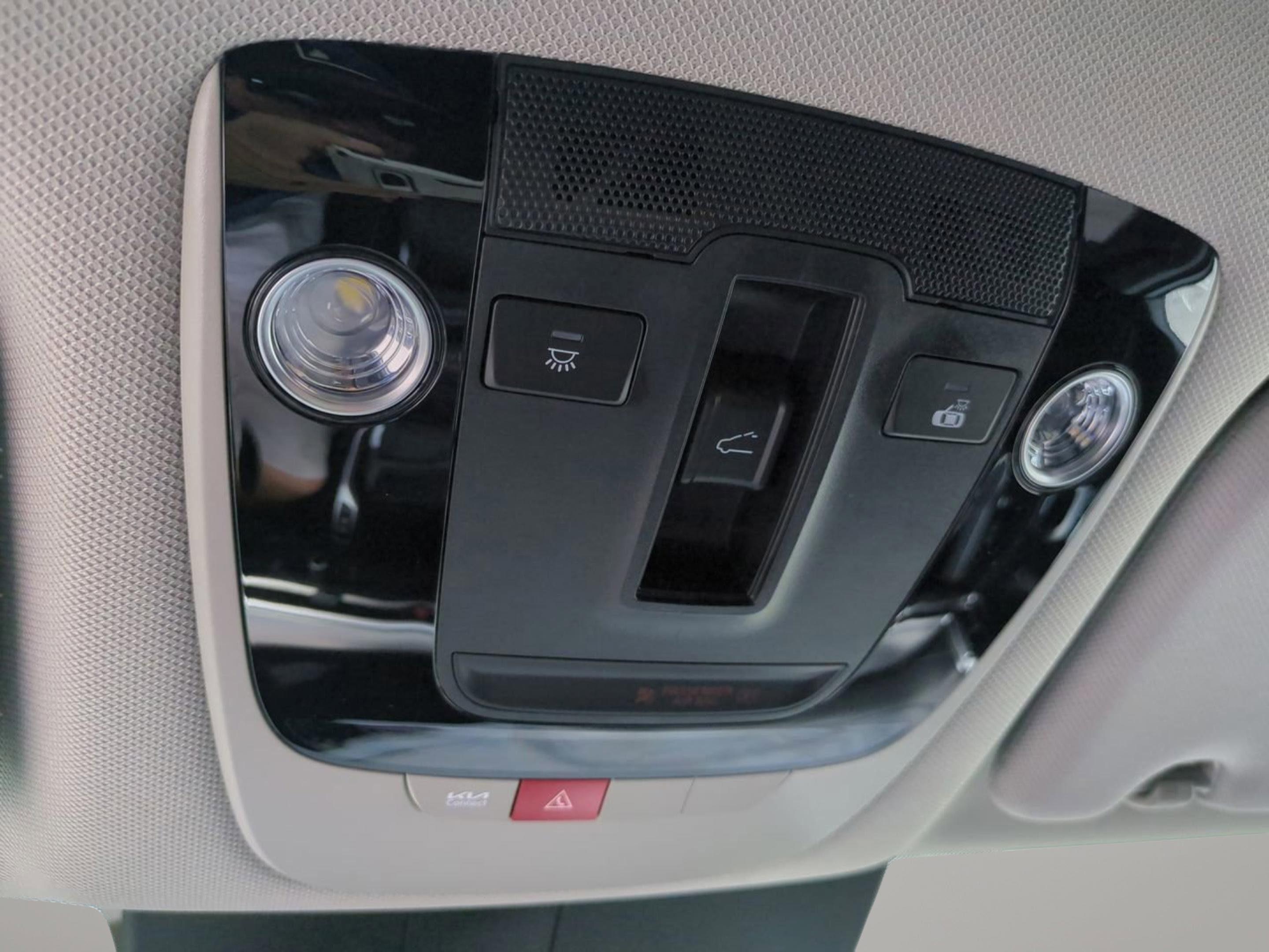 2025 Kia Sorento EX photo 17