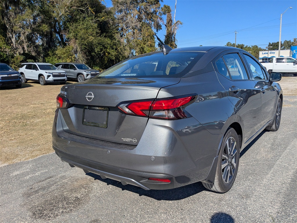 2025 Nissan Versa 1.6 SV photo 3