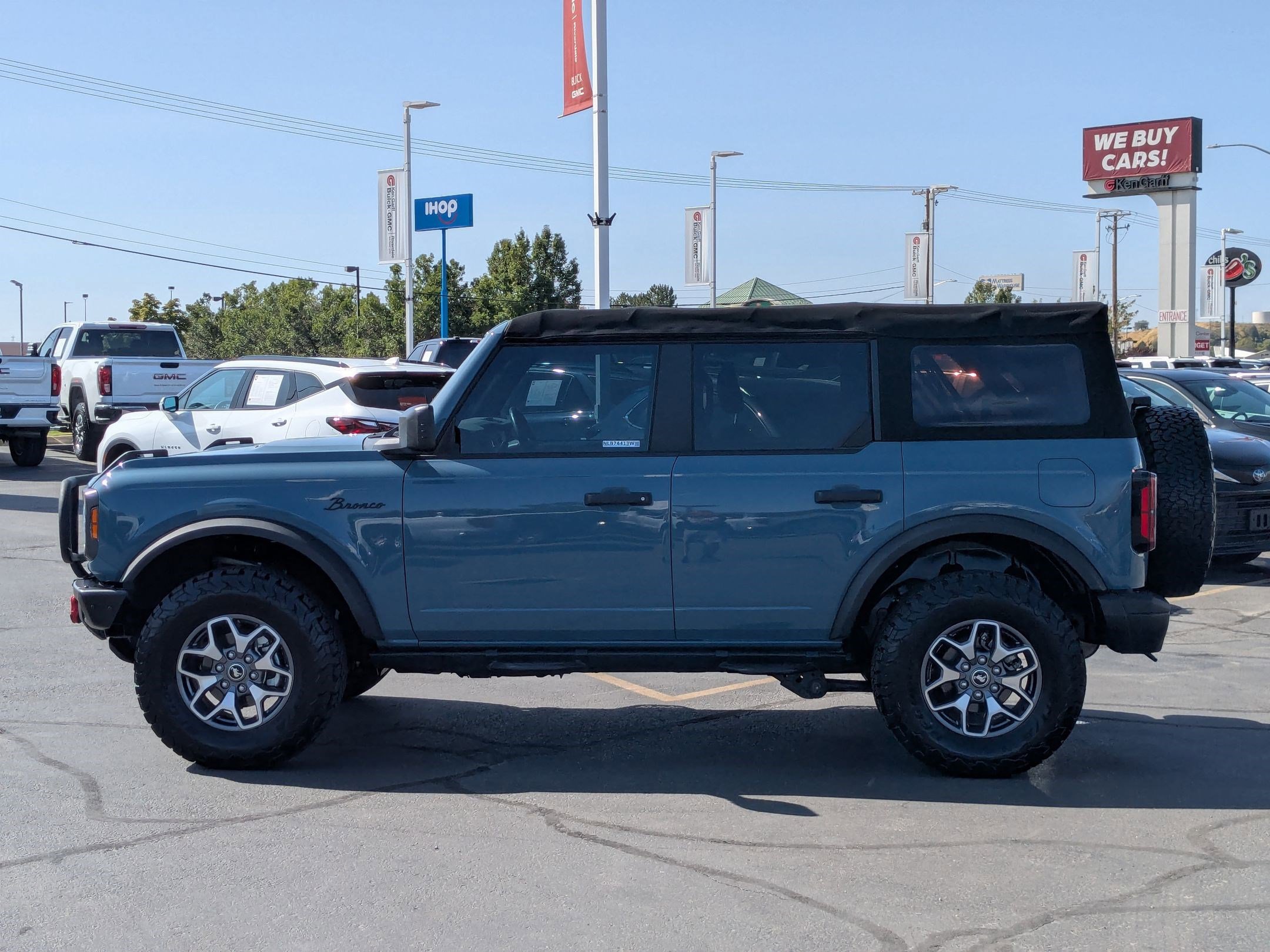 2022 Ford Bronco Badlands photo 6