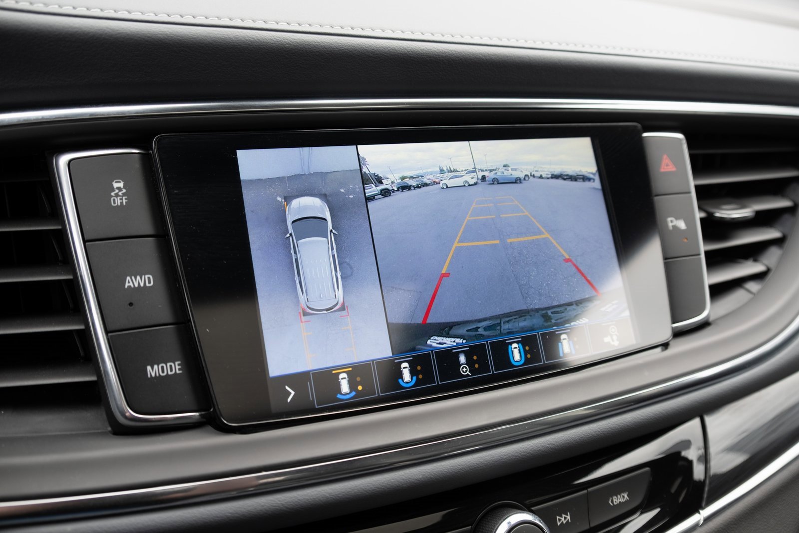 2021 Buick Enclave Essence photo 3