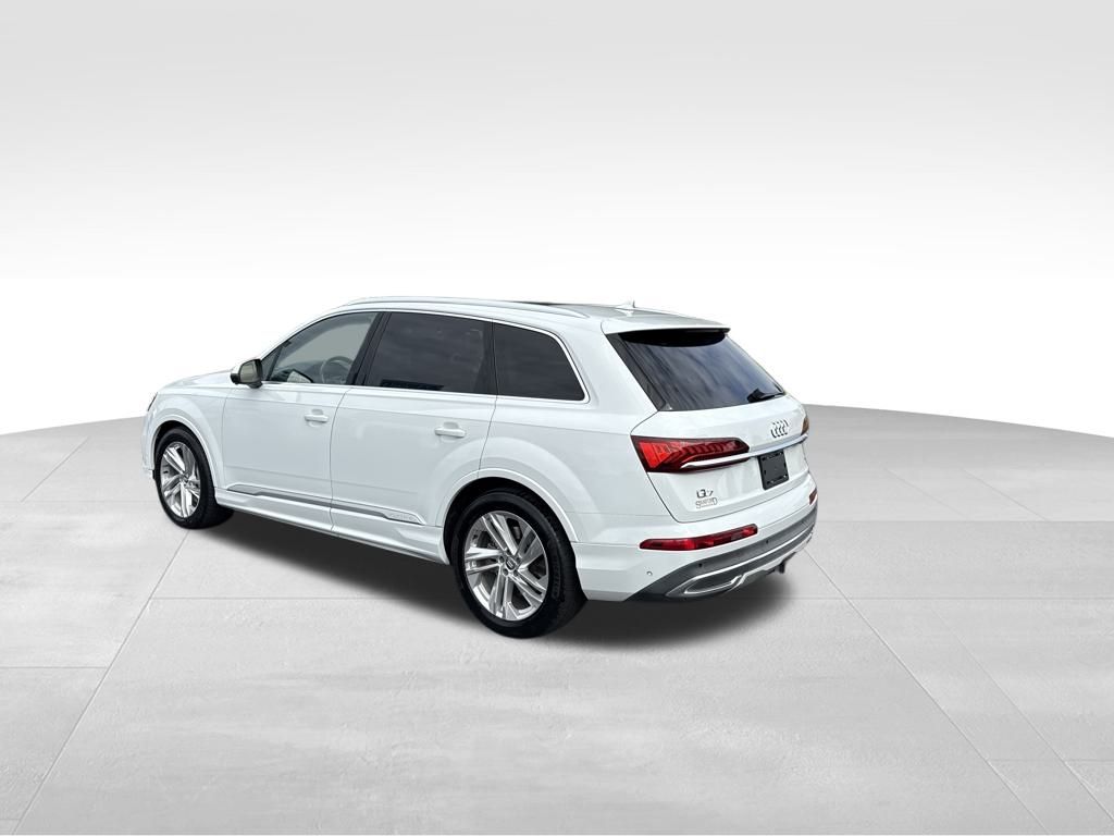 2020 Audi Q7 55 Prestige photo 3